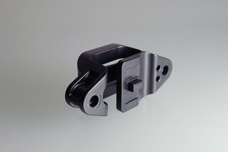 Kabeldurchführung Automobilbau (POM)