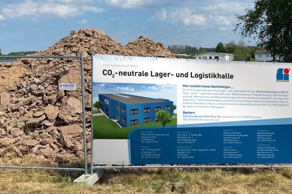 CO<sub>2</sub>-neutrale Lager- und Logistikhalle für Fietz Thermoplast GmbH